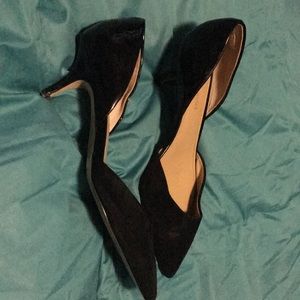 Saks Fifth Avenue Shoes - Saks Fifth Ave Black Kitten Heels Saks Fifth Avenue Shoes - Saks Fifth Ave Black Kitten Heels